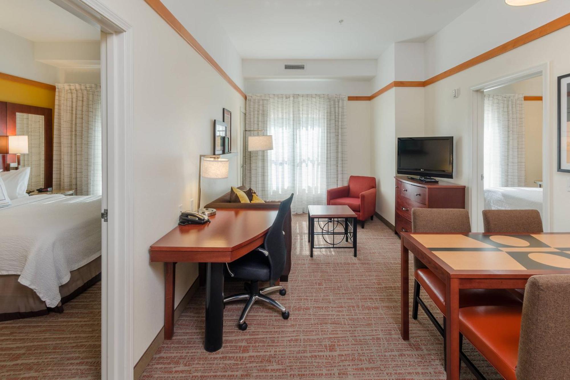 By Marriott 3* Fredericksburg