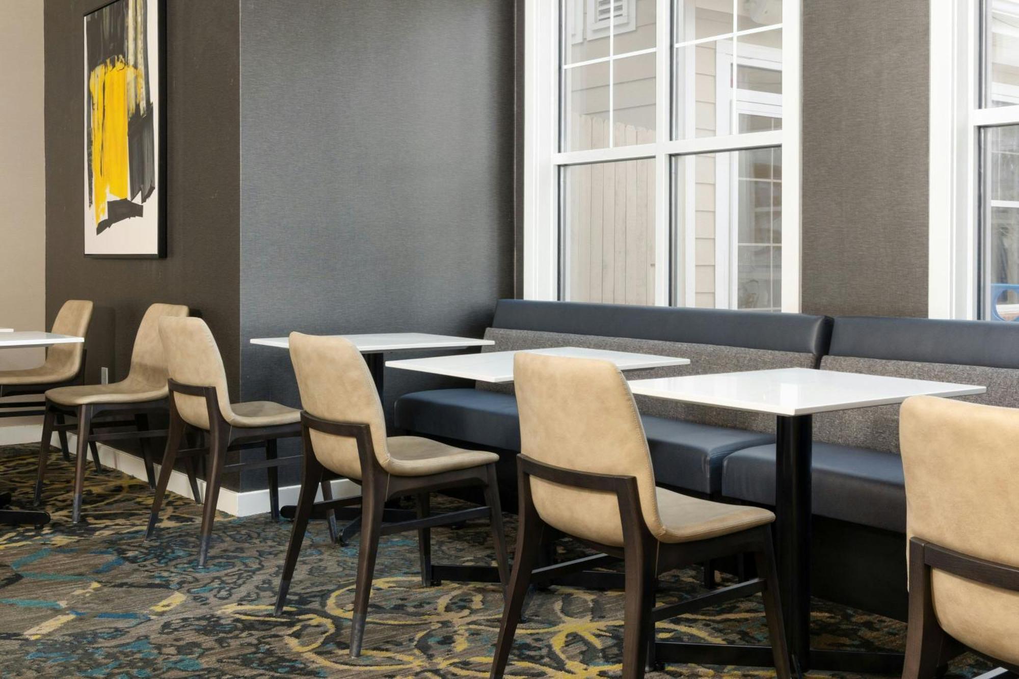 Hotel By Marriott Fredericksburg