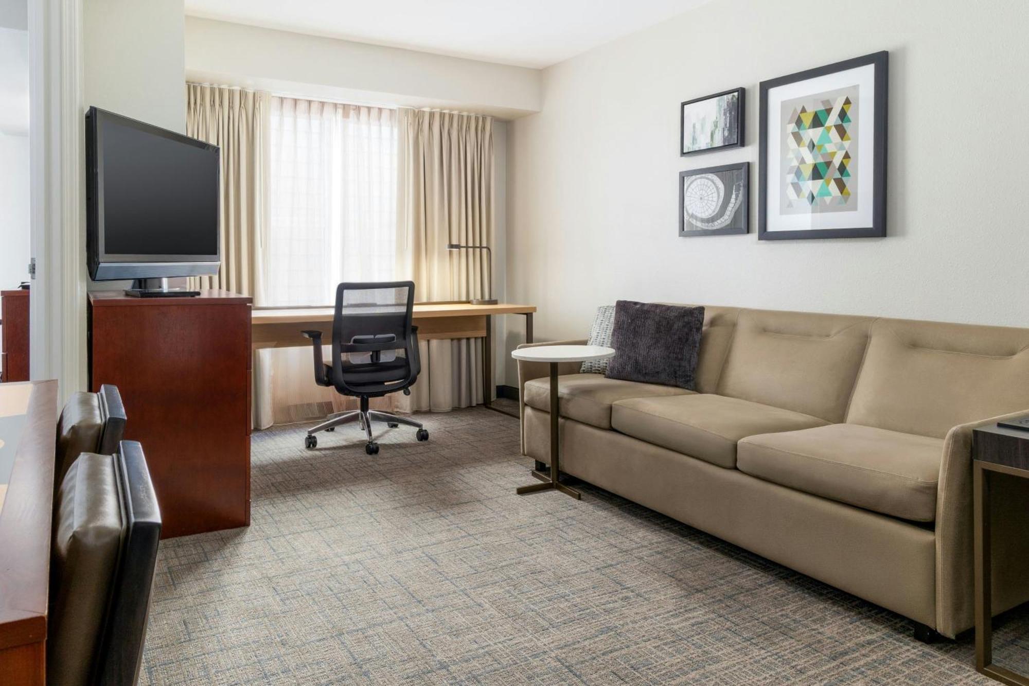 Hotel By Marriott Fredericksburg